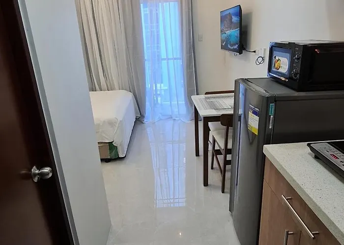 Aparthotel Rob's Ph 420 Mivela Garden Residences *